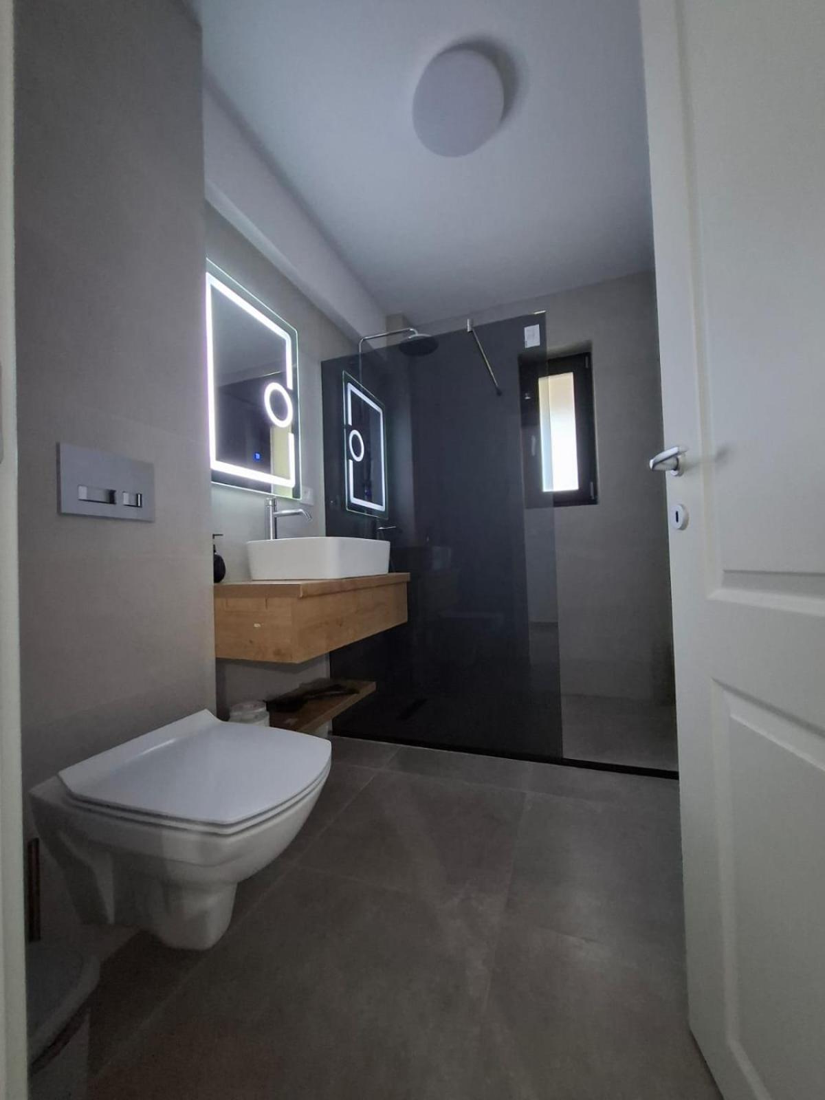 Confort Aparthotel Яссы Экстерьер фото